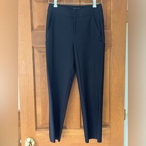 Athleta stellar straight crop pant size 4 womens black pant.